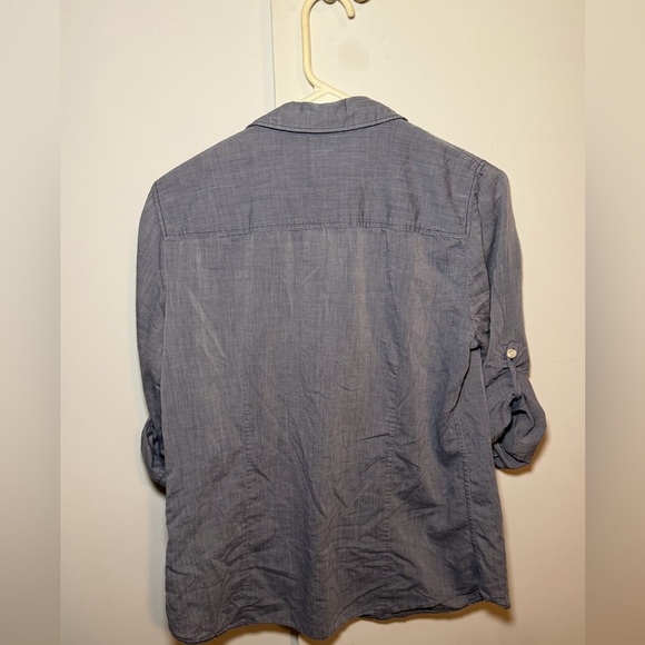 J. Crew The Perfect Shirt Grey Chambray Button Down Shirt Size Medium. - Picture 4 of 7